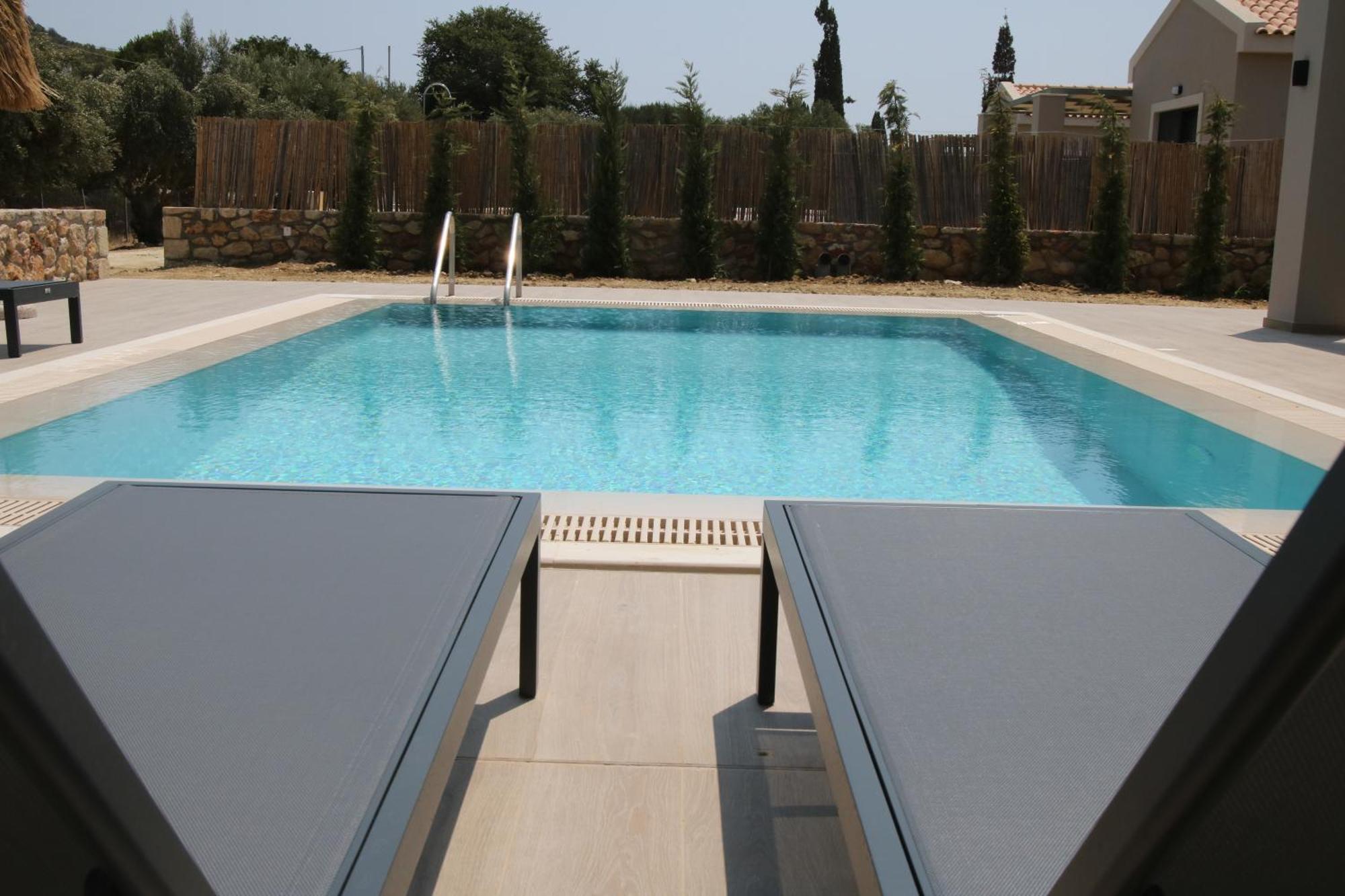 Liotopos Villa *